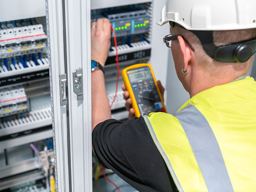 Elektroanlagen-Kontrolle bei EPS Elektrotechnik in Riedstadt